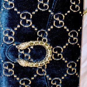 Small navy blue with beige Gucci symbols